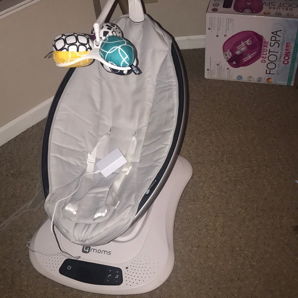 Mamaroo 4 moms